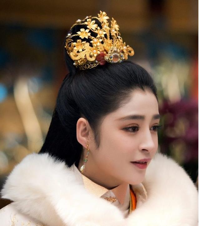 原创古装女明星最美侧颜照赵丽颖可爱杨幂清丽张馨予惊艳你喜欢谁呢