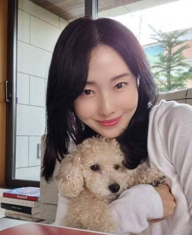 韩流鼻祖李贞贤嫁整形医生后,官宣生女,孩子会继承她的高颜值吗_韩星