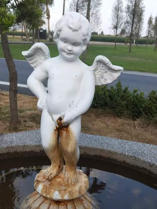 原创
搞笑GIF段子:妹子说她穿上隐身衣我就看不到她,结果我还是看到了,哈哈哈
一、搞笑动态图,搞笑趣图!二、搞笑段子,爆笑笑话!