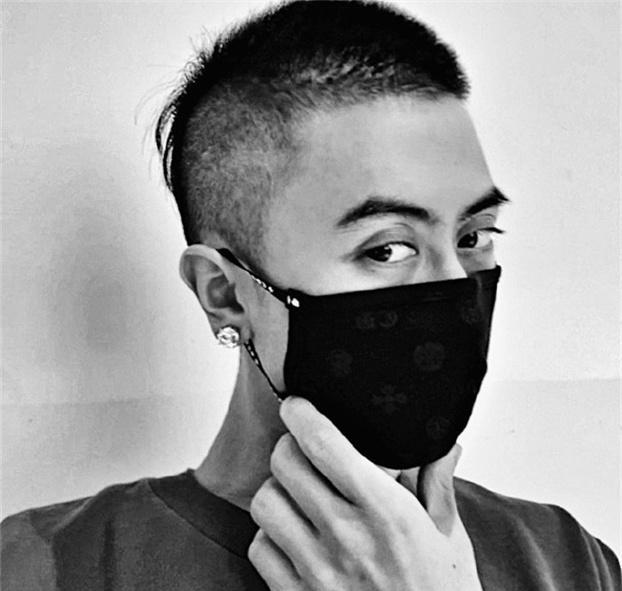 秦奋绅士造型解锁颜值新高度网友价值1w的手套成败笔