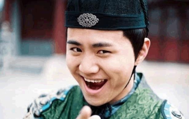 原创他曾与谢娜合作拍戏被骂最丑蛤蟆精今42岁成实力派导演