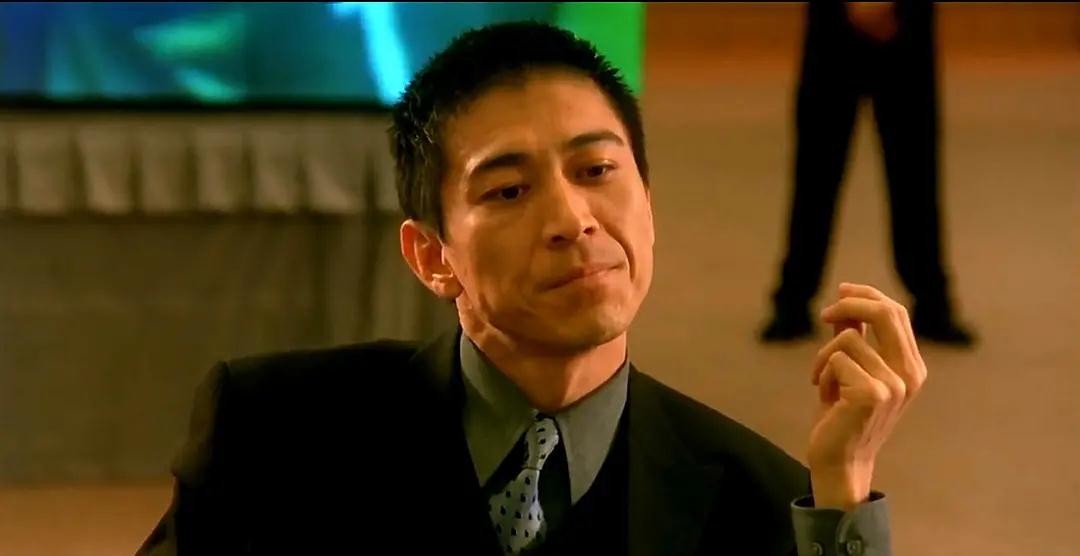 年轻时比张耀扬还暴戾,黑老大都模仿他出道,今62岁慈祥如老绅士_高捷