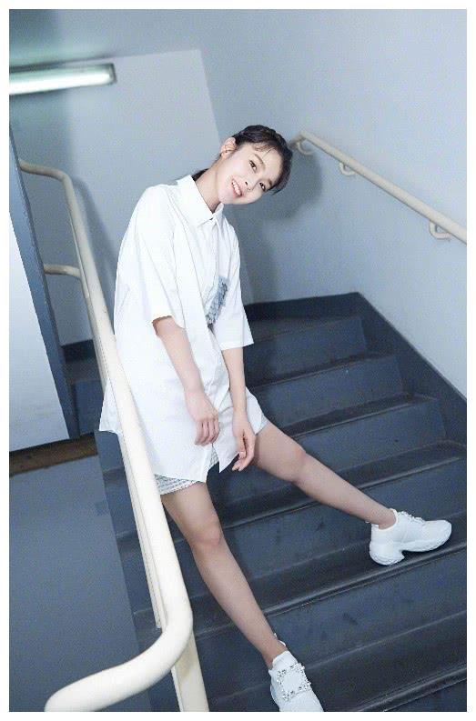 原创穿腻了匡威不如试试张佳宁的相框鞋个性独特关键还增高