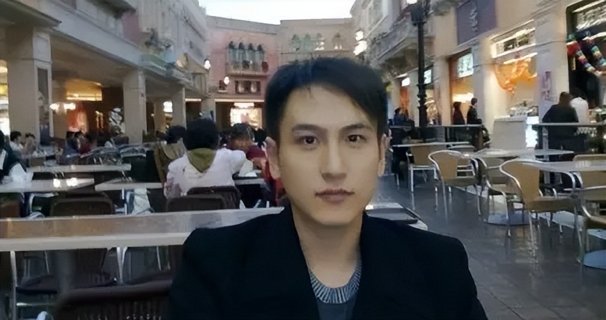 汤臣少主汤珈铖18岁做霸总身家百亿39未婚成父母心病