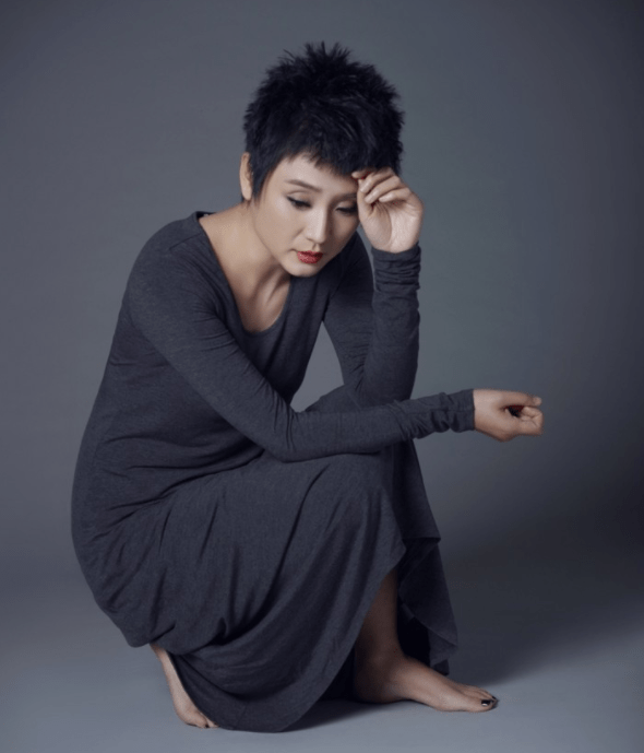 如今依旧单身_孔琳_妈妈_因为