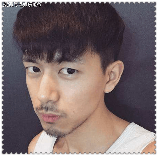 原创小鲜肉男星留胡子千玺肖战帅到巅峰看到蔡徐坤太man