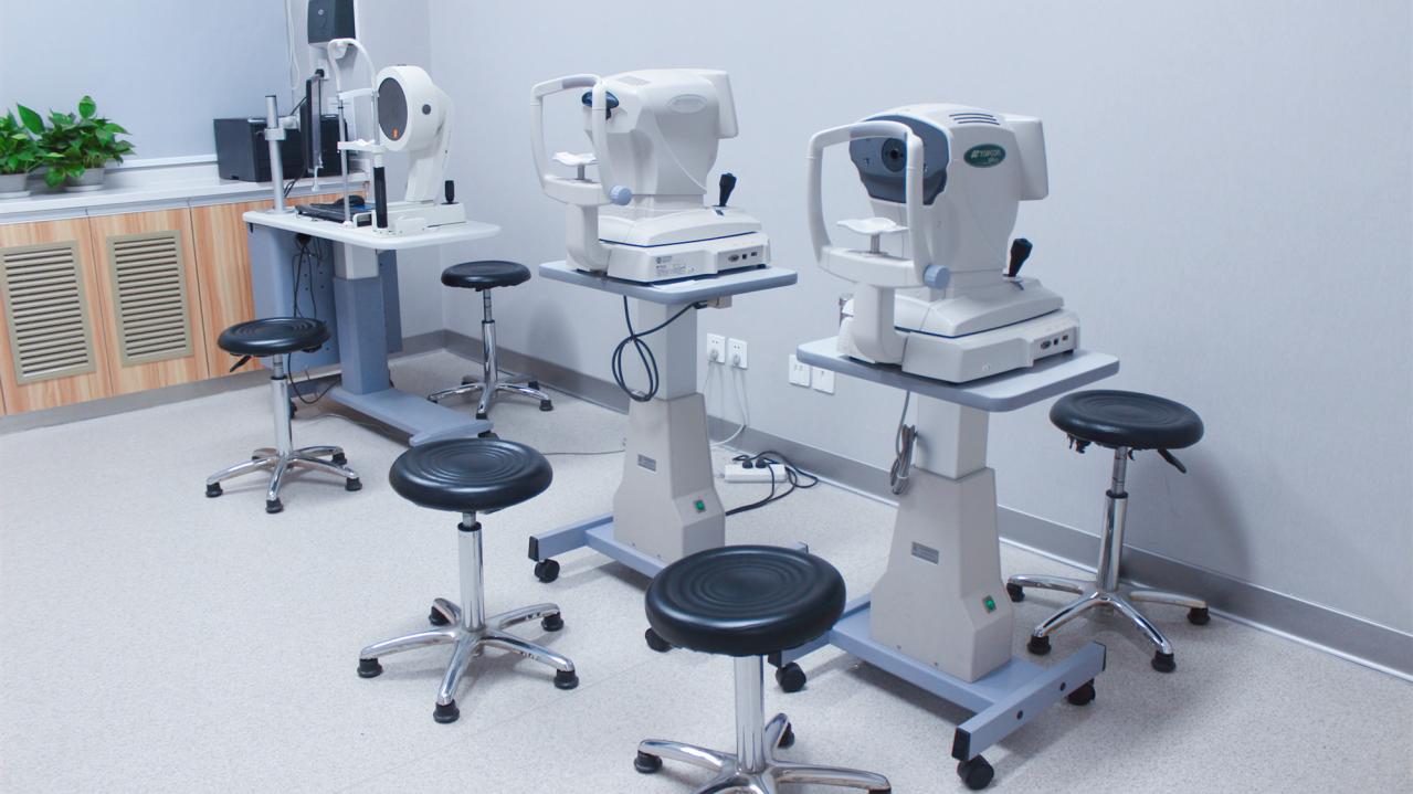 itrace视功能分析仪,ubm超声生物显微镜检查等屈光专业眼科诊疗设备