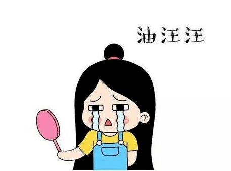 油光满面原本冬季干燥的皮肤这时很多妹纸开始抱怨我们也进入到了燥热