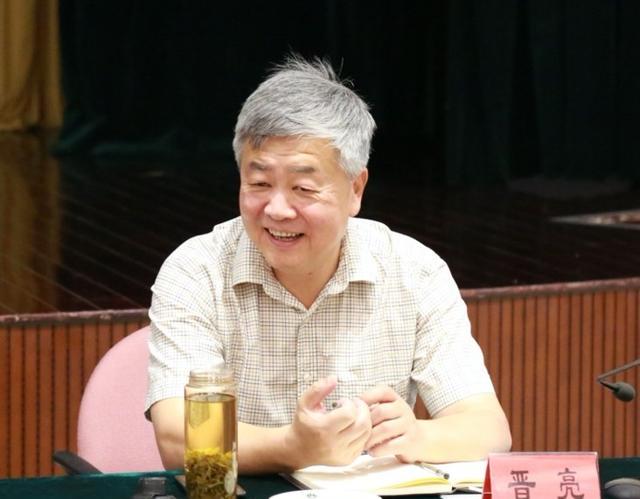 山东影视传媒集团党委书记、董事长晋亮播出方代表,湖南广播电视台节目