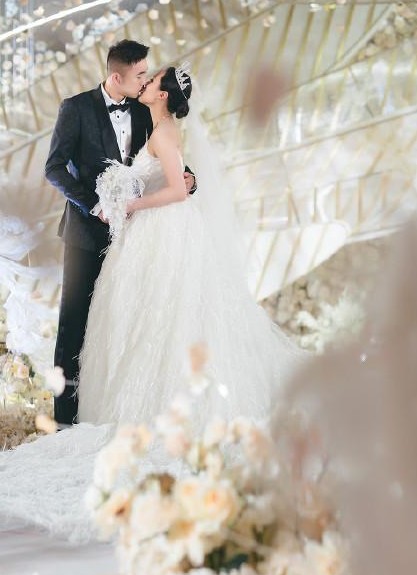 前男友出轨闺蜜,女神终获幸福_赵芸蕾_洪炜_中国
