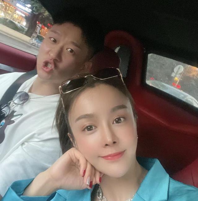 原创35岁曹云金有新女友被指撞脸沈梦辰网友还会有女人看上他