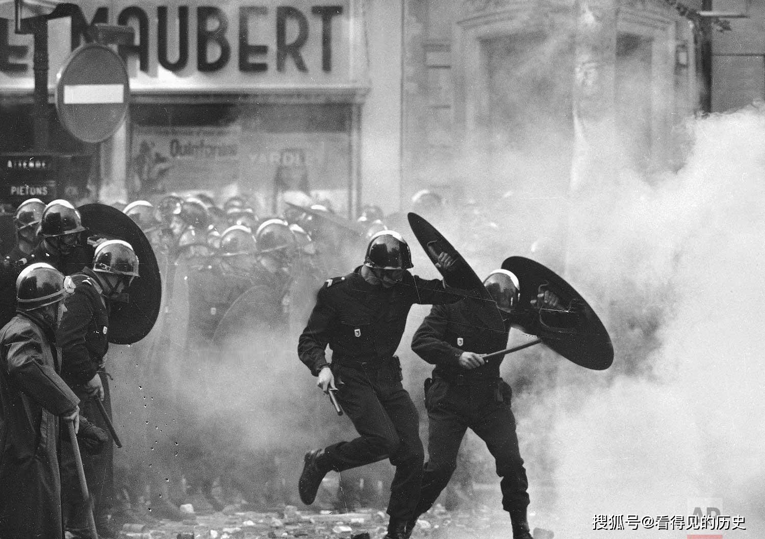 法国警察被击毙_326法国警察枪击华人_法国大规模骚乱已蔓延至邻国瑞士