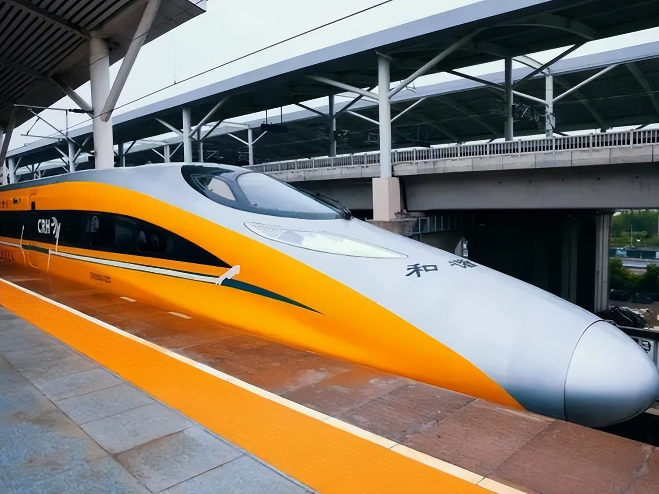 1,长沙-平江-修水-武宁-九江-南京:这条铁路就是长九高铁,这条铁路