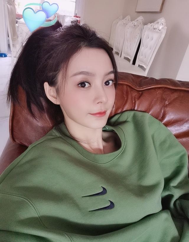 撞脸沈梦辰演过热巴闺蜜,她还是《海上繁花》女二_王瑞子_路宝妮_角色