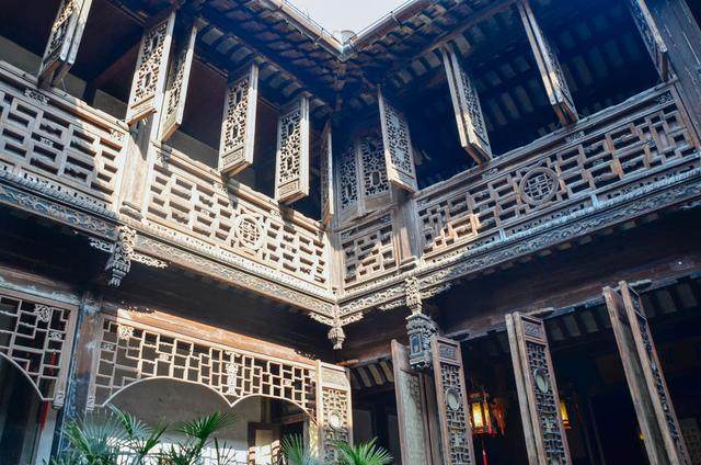 包含进老宅子里起鸡皮疙瘩好不好的词条