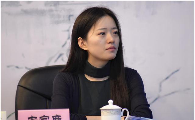 诗词大会冠军陈更:北大读博7年未能毕业,是名气"害"了她吗?