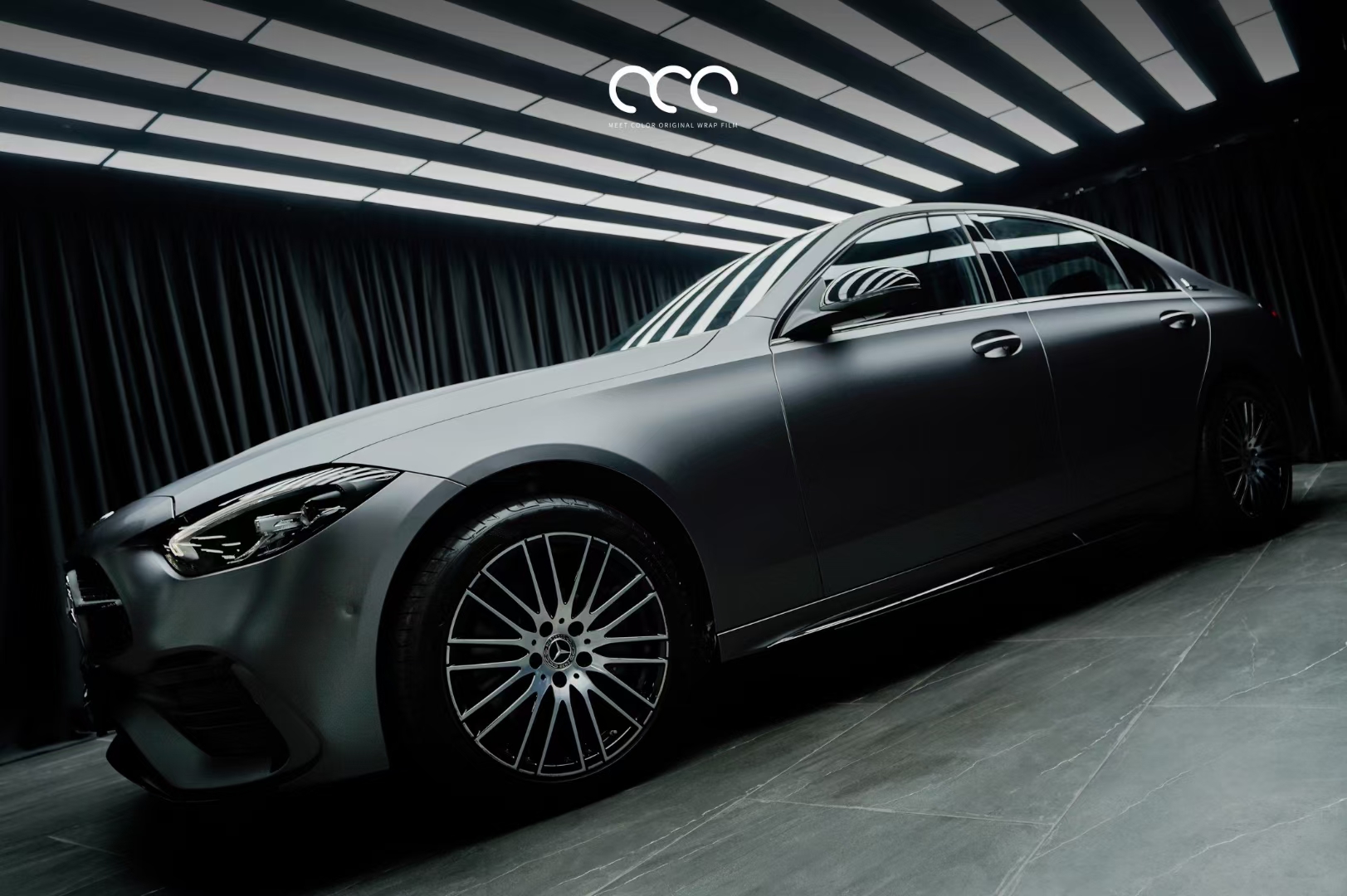 奔驰c260l漫彩改色膜山灰