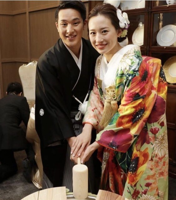 跳水名将拒当中国人带领全家归化日本女儿穿和服嫁日本男人