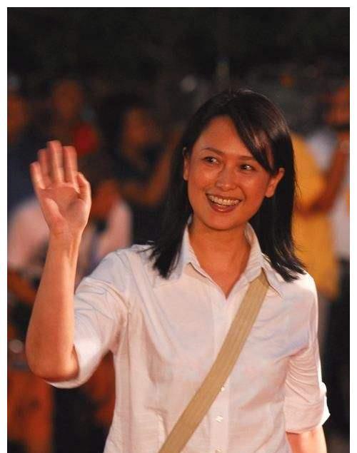 经济人胡翠花·今天 11:10徐冬冬恋上43岁的他!