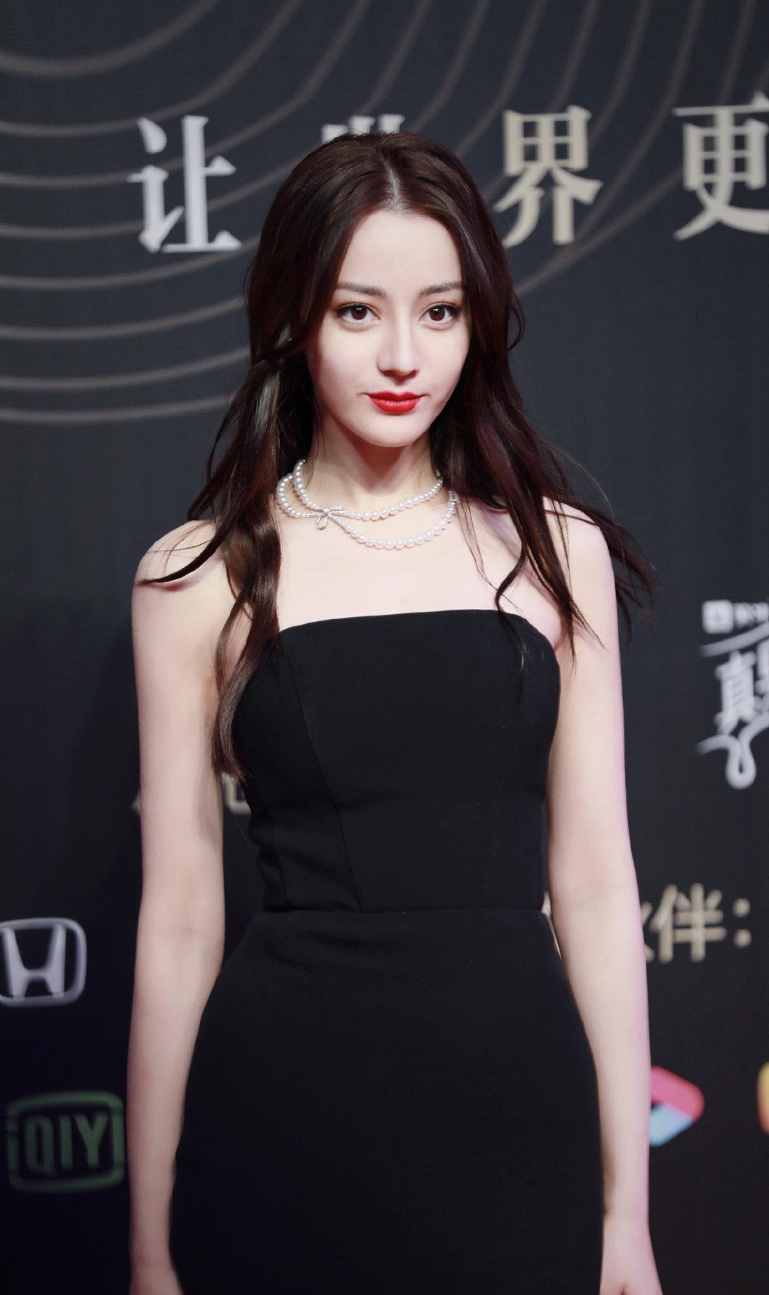 原创迪丽热巴凭什么称为新疆四美8张图告诉你真相美出新高度