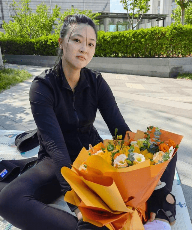 31岁惠若琪退役生活近况!