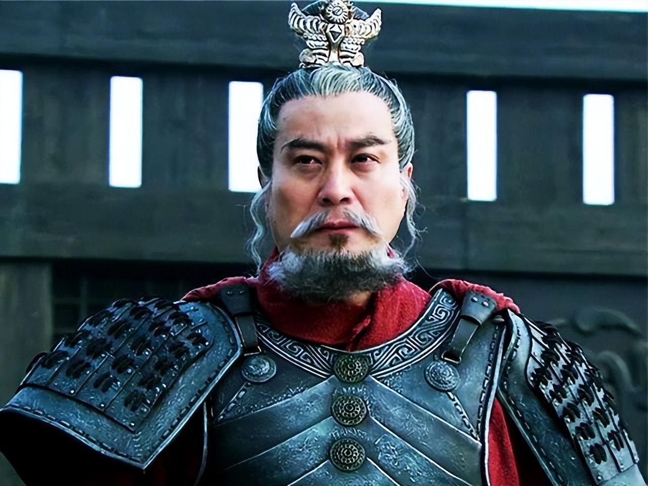 官渡之战中,袁绍掌握巨大优势为何还是会兵败曹操?_谋士_曹军_兵力