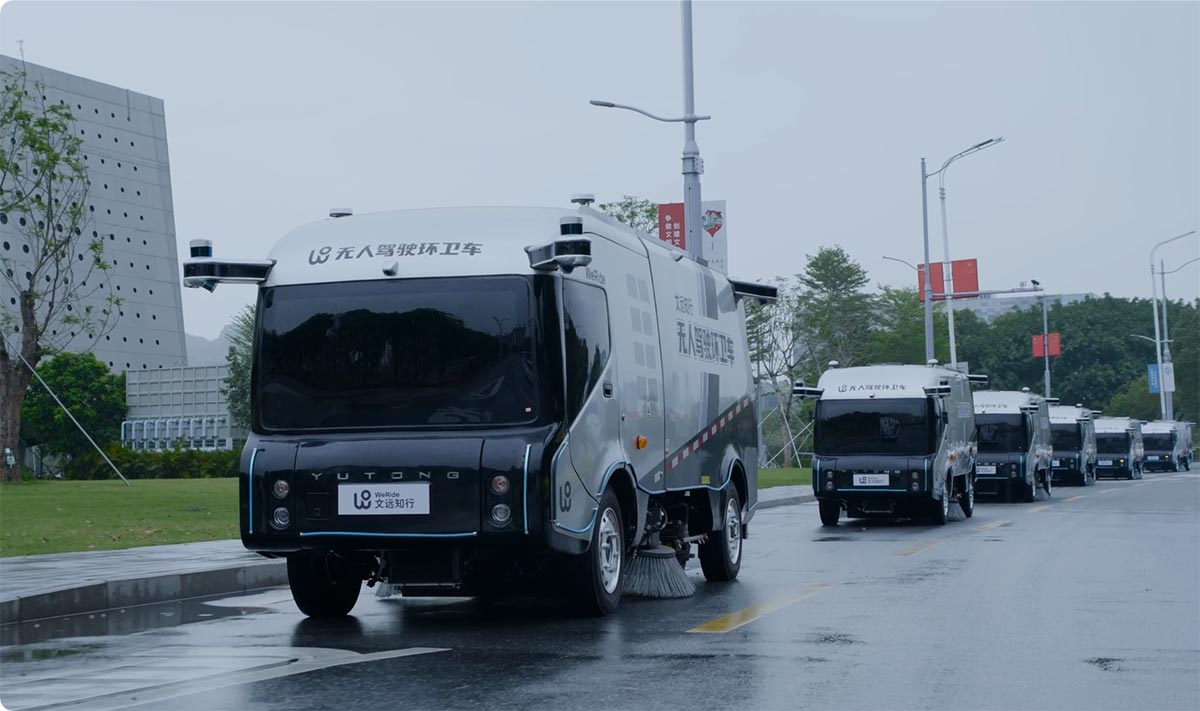 中国首个无人驾驶清扫车即将运营!_自动_道路_测试阶段