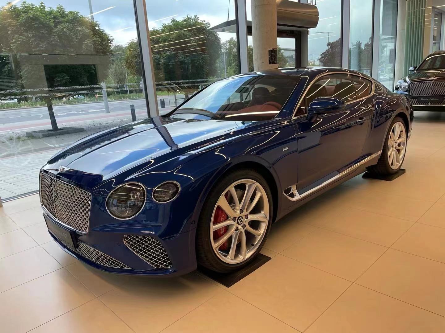 宾利 欧陆gt 亮片蓝/热刺红 2021款 4.0t 欧规版_搜狐汽车_搜狐网