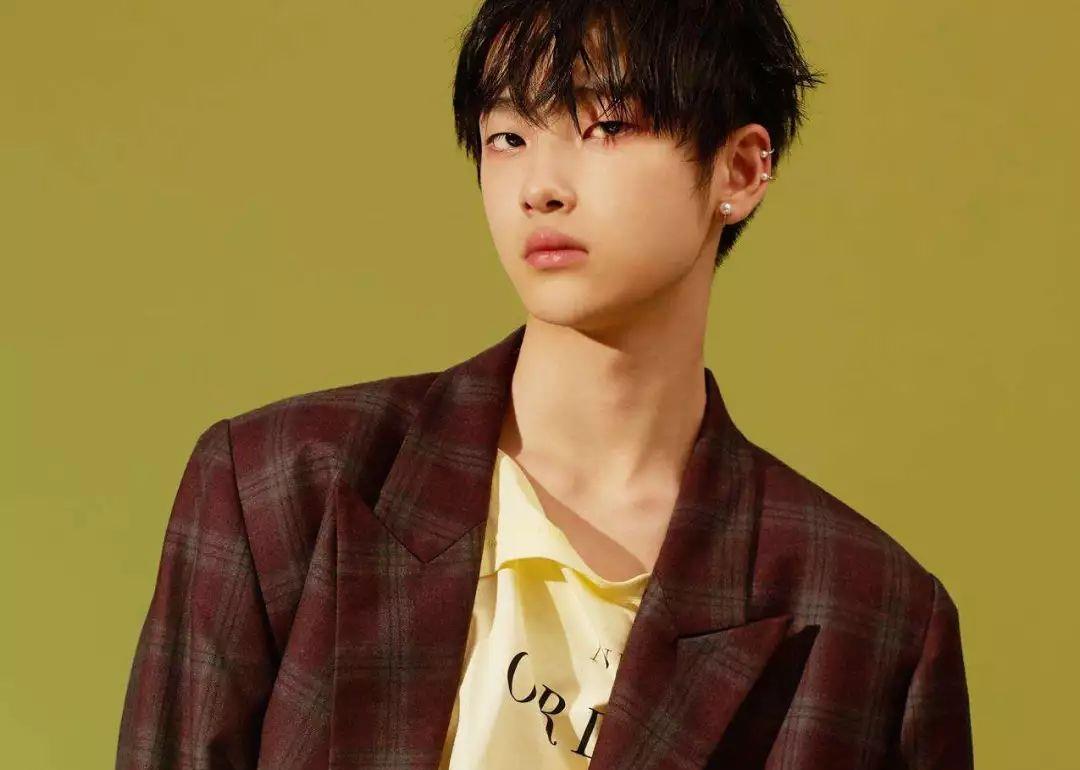 原创00后歌手强势崛起易烊千玺周震南谁是你的最爱