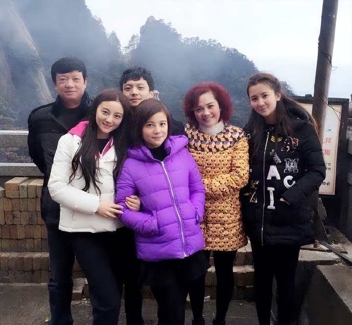 美女演员徐婷18岁养家26岁全身溃烂而死她却说解脱了