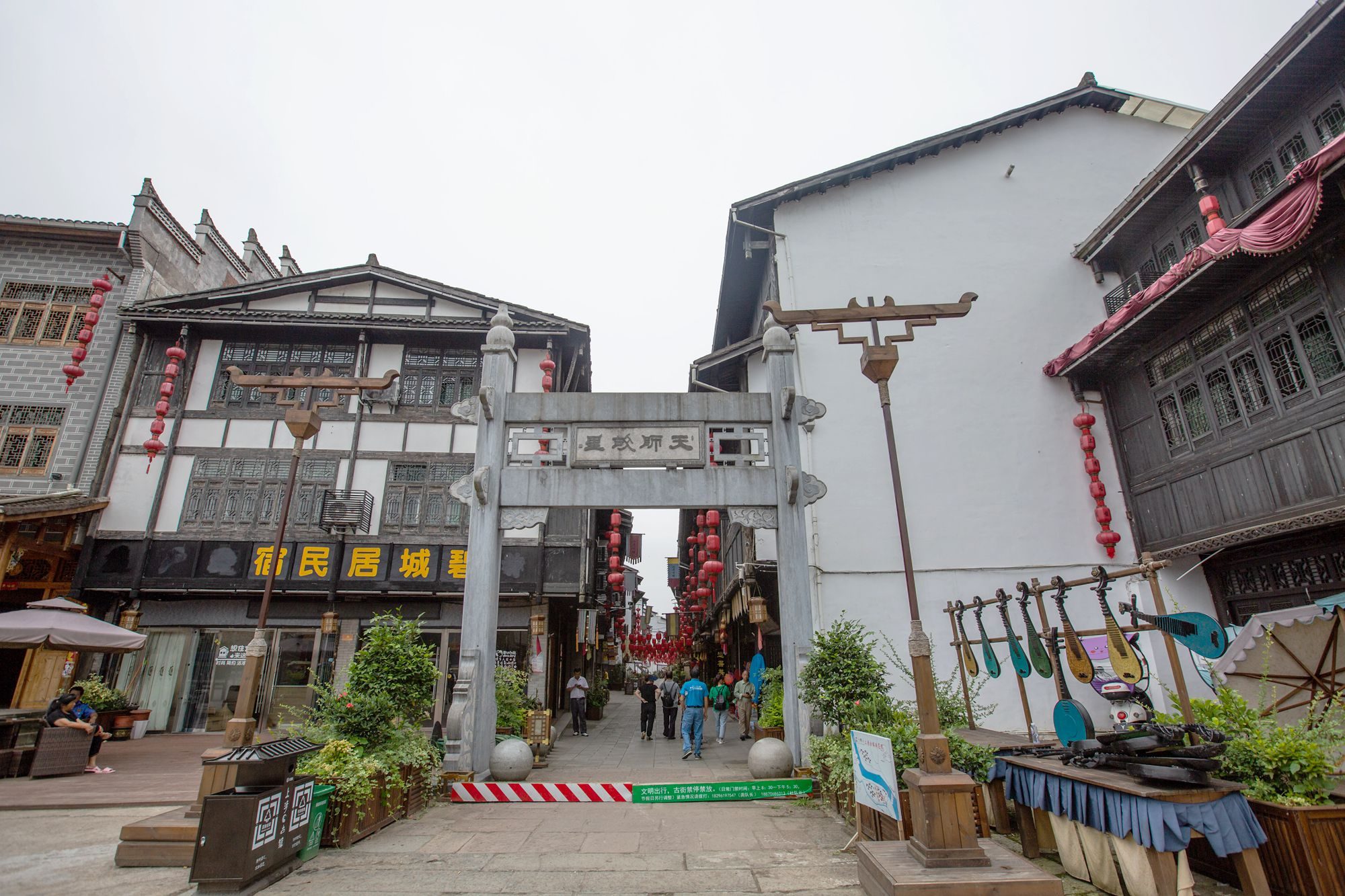 江西又一古镇走红被称作中国道教第一镇距今已有千年历史