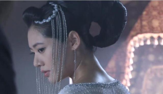 《楚留香传奇》中的秋瓷炫,饰演第一美人石观音,为爱瞬间便白头_红袖