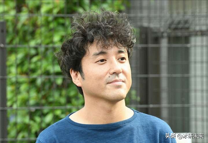 “国外沈腾”室毅:退学、与父断绝……从悲剧中走出的喜剧明星_父亲_大学_亲戚