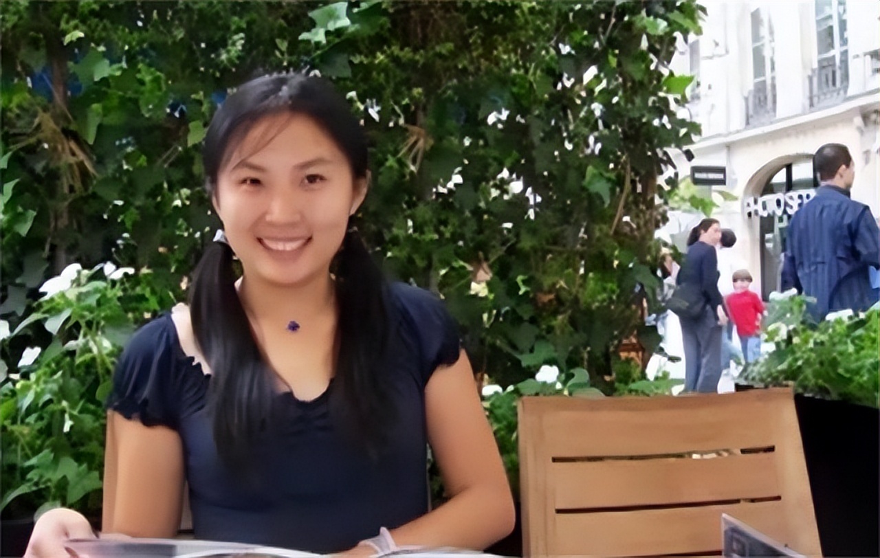 原创复旦女博士于娟32岁不幸患癌留下一本书警醒世人