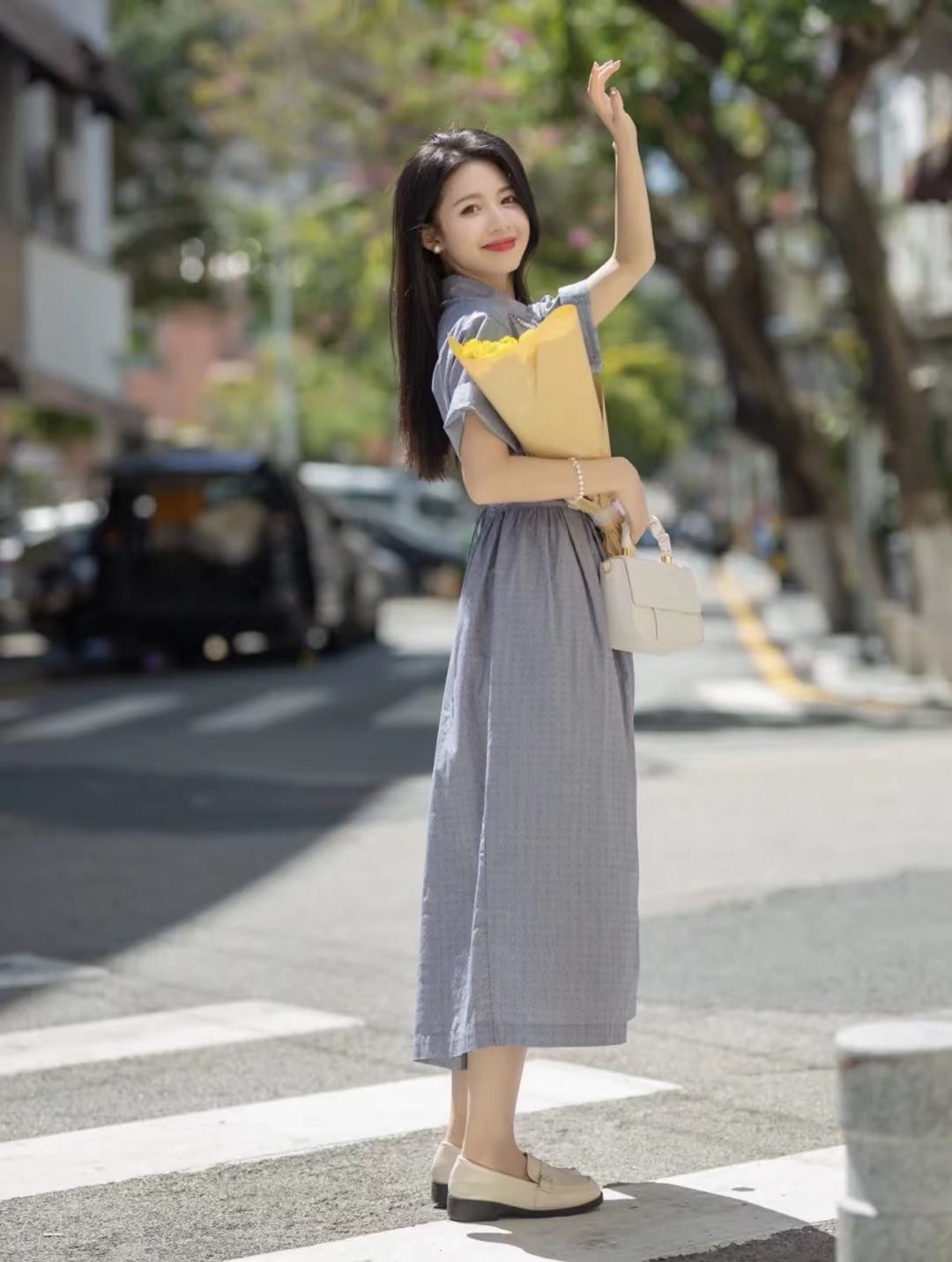 原创波点连衣裙适合什么人穿波点连衣裙配什么鞋子好看