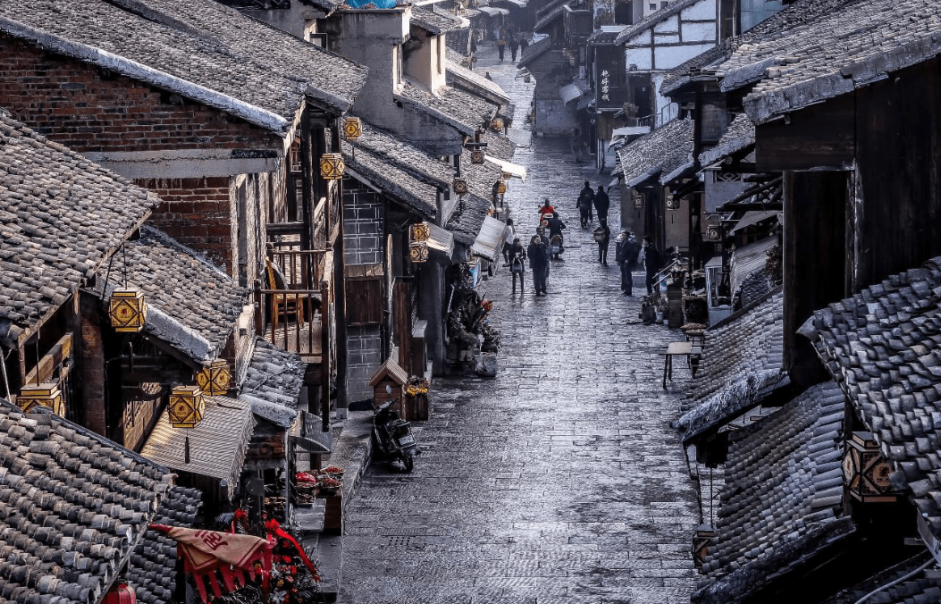 贵州一处充满猪蹄香的古镇，距今已有六百年，靠着猪蹄扬名天下