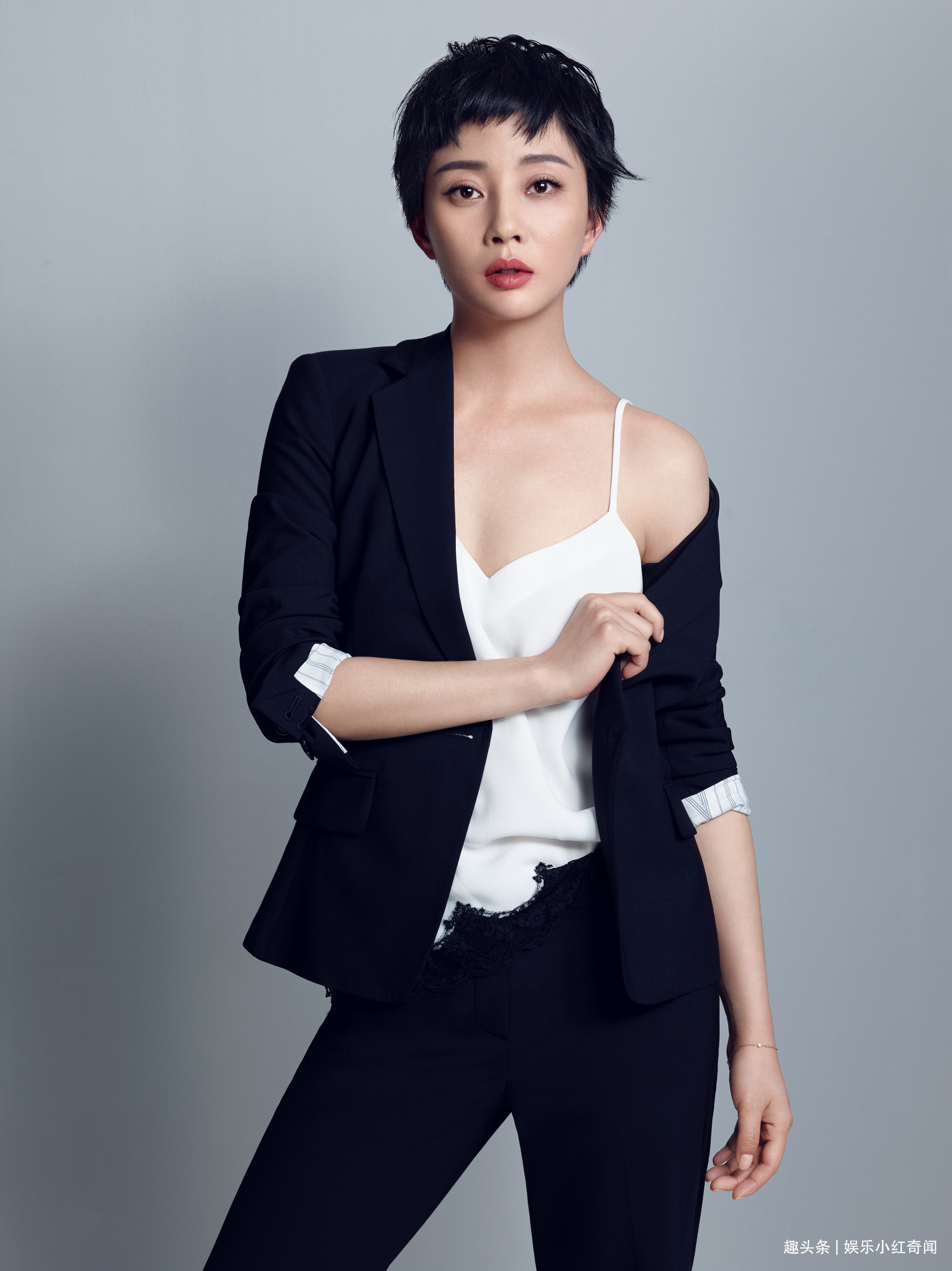 2次嫁入豪门被宠成公主,今39岁的她肤白貌美,宛如20岁少女_殷桃