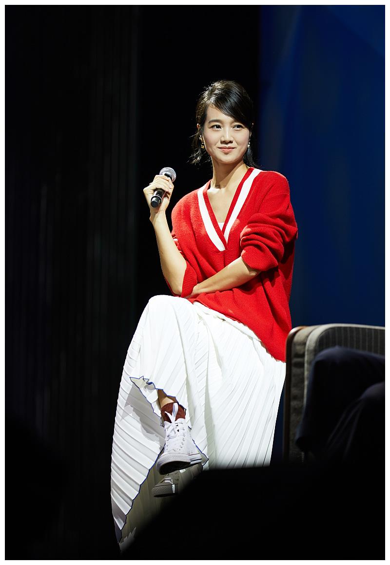 朱丹还是很适合这种大气和仙美的风格,而且身高占优势,所以朱丹糜有