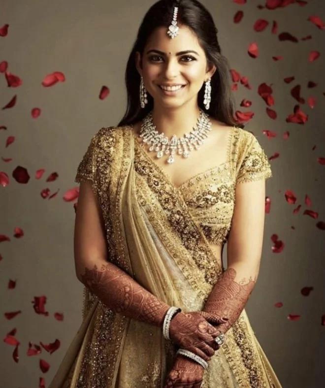 她亚洲首富的女儿,印度男性的梦中女神,被誉为"亚洲第一白富美"_伊莎