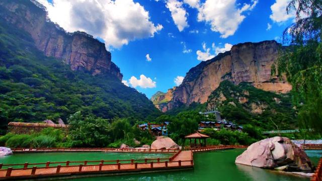 河南省宝泉风景区，当地非常有名的旅游胜地，你去过吗？