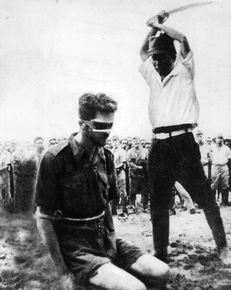 二战最著名的斩首照：处决白人的日军刽子手，战后下场如何？