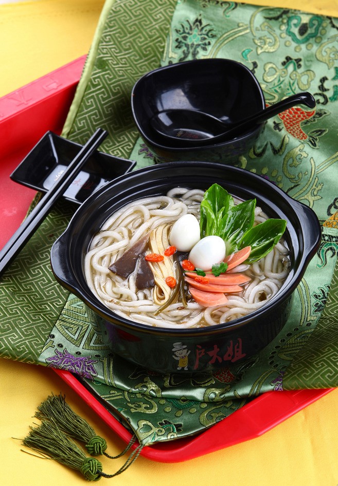 简单易做的三鲜土豆粉一人一盆吃着舒心