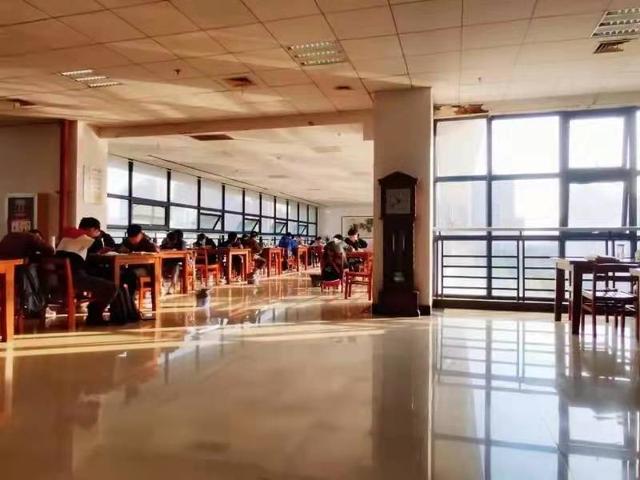 武汉轻工大学 校内图片