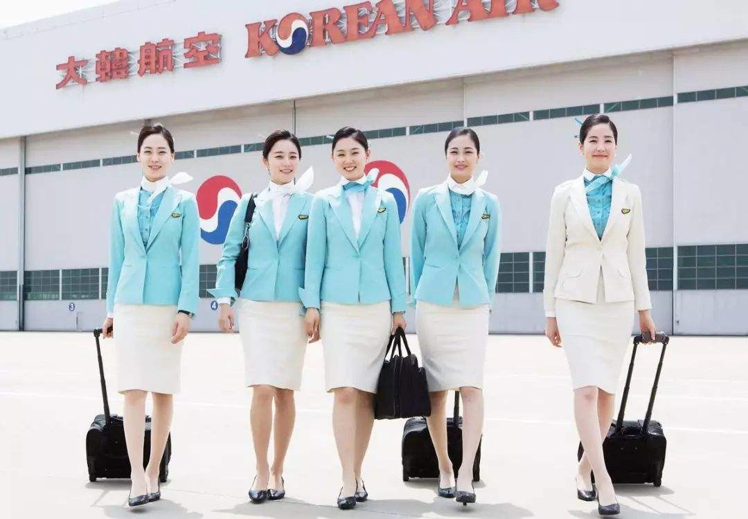 世界各国空姐服装比拼看来看去哪个最养眼你喜欢哪种
