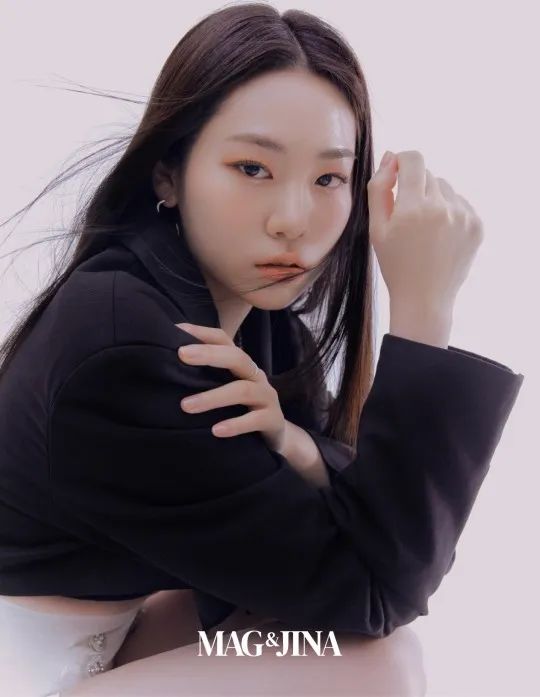 原创韩国女团alice靓丽写真肤白貌美大长腿性感撩人