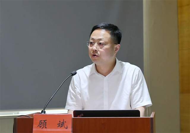 顾斌指出,开展有限空间作业专项培训,是贯彻国家法律法规的要求和全力