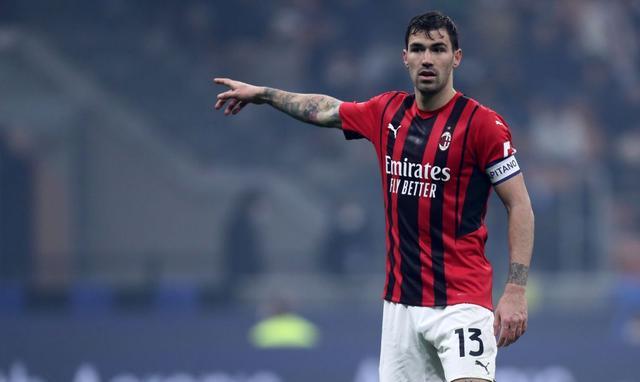 卢卡库当选意甲赛季MVP|国米主帅何以如此激动不知所措，三个小时的会谈影响了锋线上两大巨星的签约