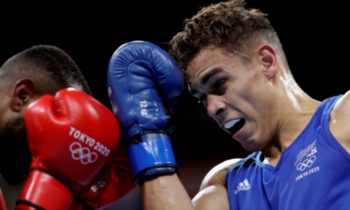 拳击手虎牙段元诚