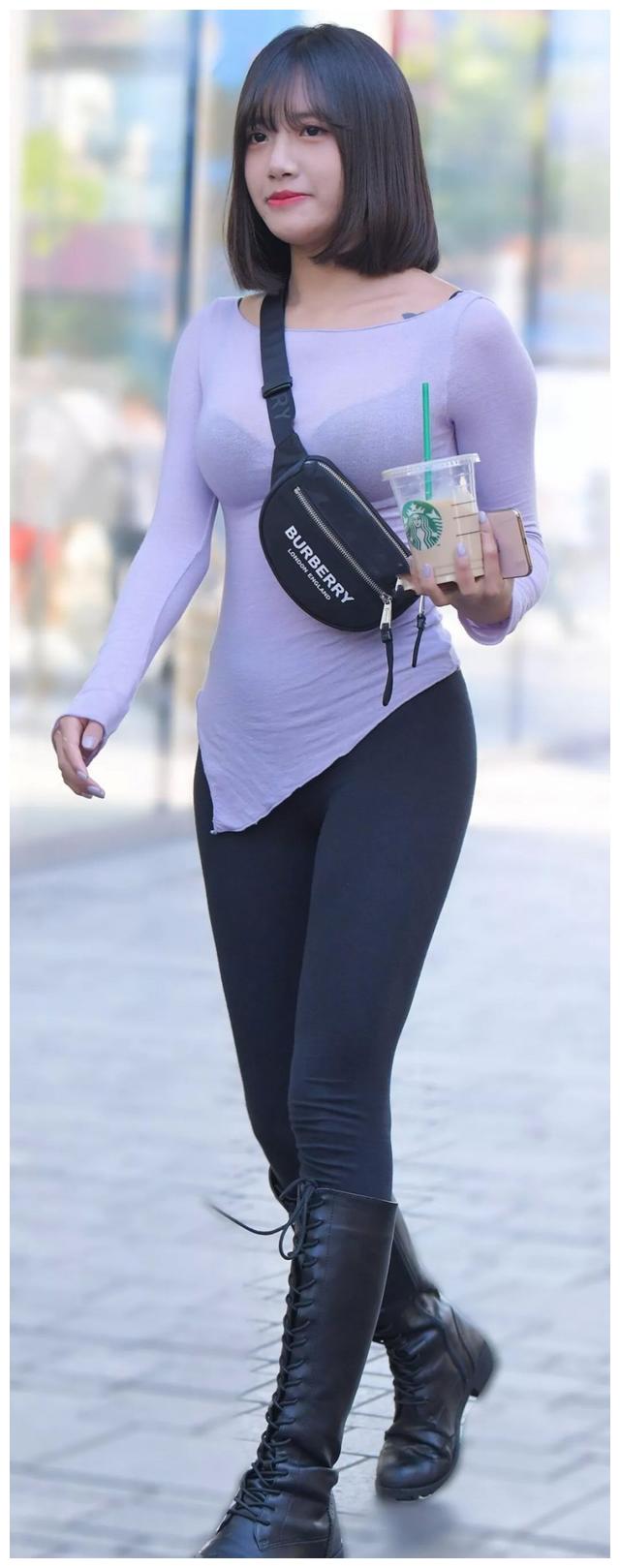 原创完美身材小姐姐穿紧身衣果断是吸睛无数