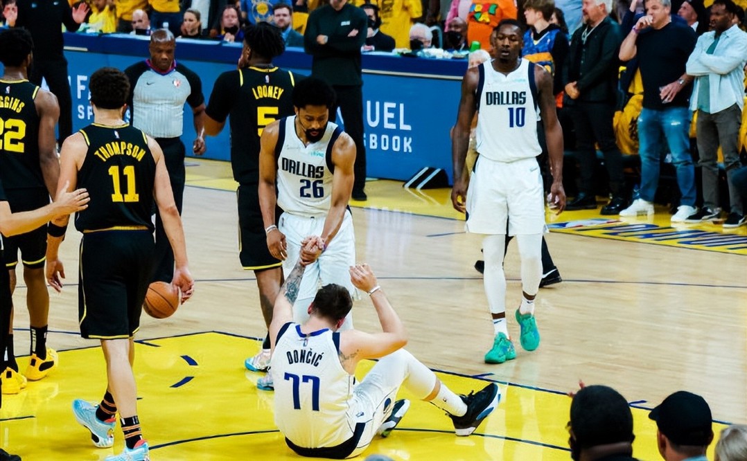 大嘴NBA伤病23日：杜兰特沃尔赛季报销，格里芬赛季初缺阵